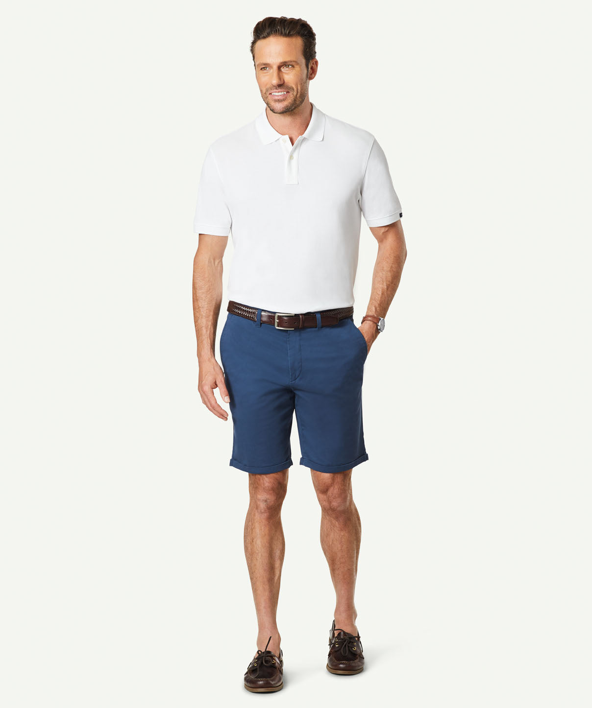 Gray shirt sales blue shorts